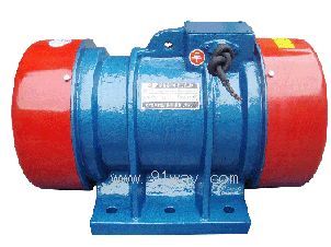 TZDC系列振動(dòng)電機(jī)